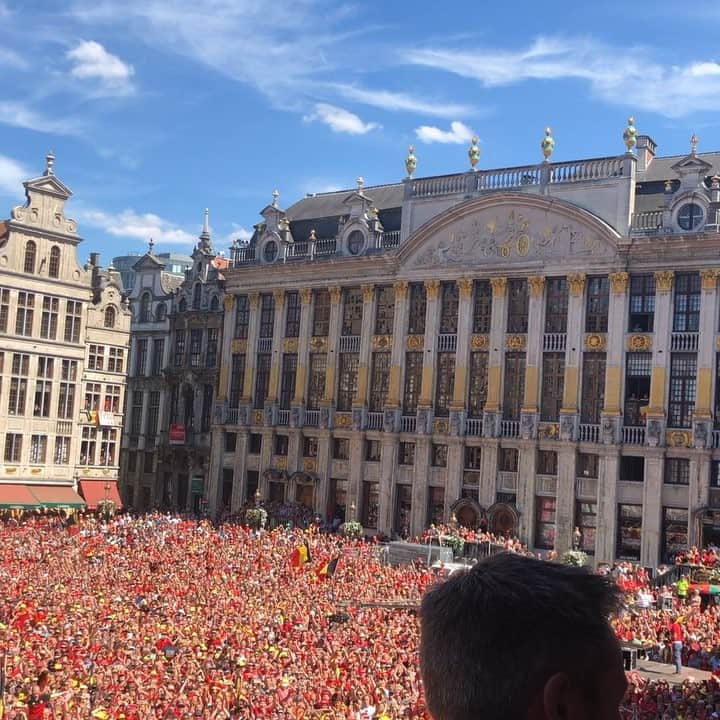 マルアン・フェライニのインスタグラム：「@hazardeden_10 🇧🇪🇧🇪🇧🇪🇧🇪🇧🇪#redtogether」