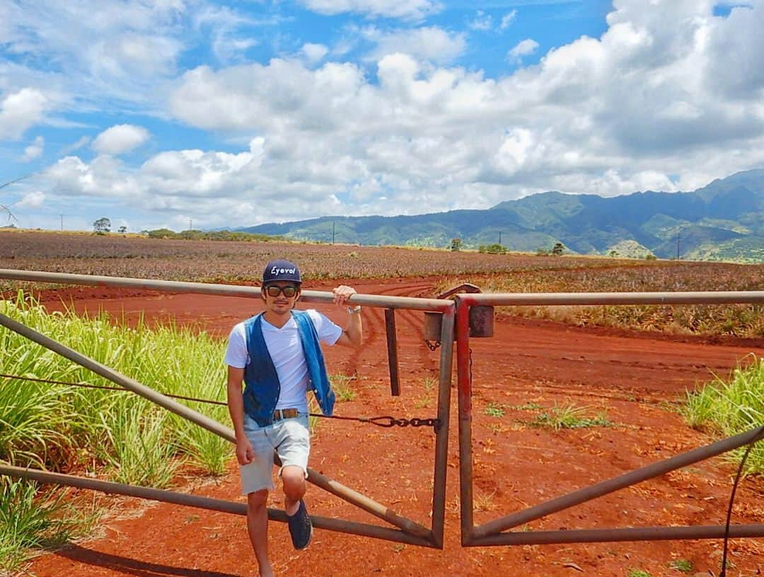 斉藤祥太さんのインスタグラム写真 - (斉藤祥太Instagram)「今回はバイクじゃなく車で🤙 #hawaii の自然は最高🏝 #aloha  #mustang  #mahalo  #斉藤祥太 #充電完了 #帰ってからが勝負 #🔥」7月16日 13時40分 - shota_ta_sho