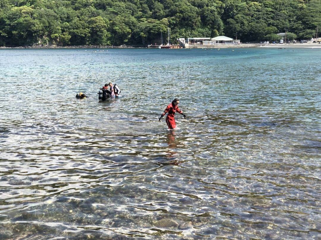 百田夏菜子さんのインスタグラム写真 - (百田夏菜子Instagram)「この後、午後2:55〜 「これぞニッポンの海」 海の魅力がたくさんです🌊 ぜひっ。 静岡ロケ楽しかったな…☺️ #日本テレビ」7月16日 14時35分 - kanakomomota_official