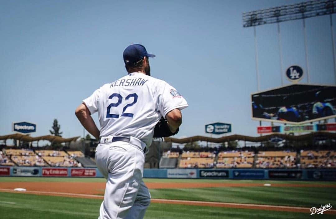 クレイトン・カーショウのインスタグラム：「6.2 IP, 3 ER, and 8 K. Kershaw with a very good start. Excited to see what he does in the second half of the season! #kershgonnakersh #kershaw #mlb #itfdb #dodgers」