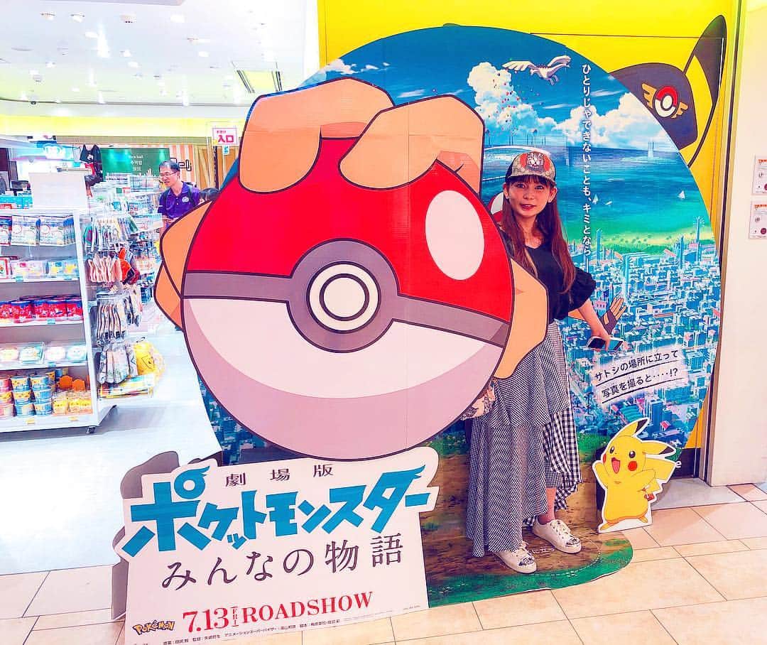中川翔子さんのインスタグラム写真 中川翔子instagram 新千歳空港のポケモンセンターで発見 今年の映画も是非ご覧ください 中川翔子 しょこたん ポケモン Pokemon ポケモン みんなの物語 北海道 札幌 7月16日 23時11分 Shoko55mmts