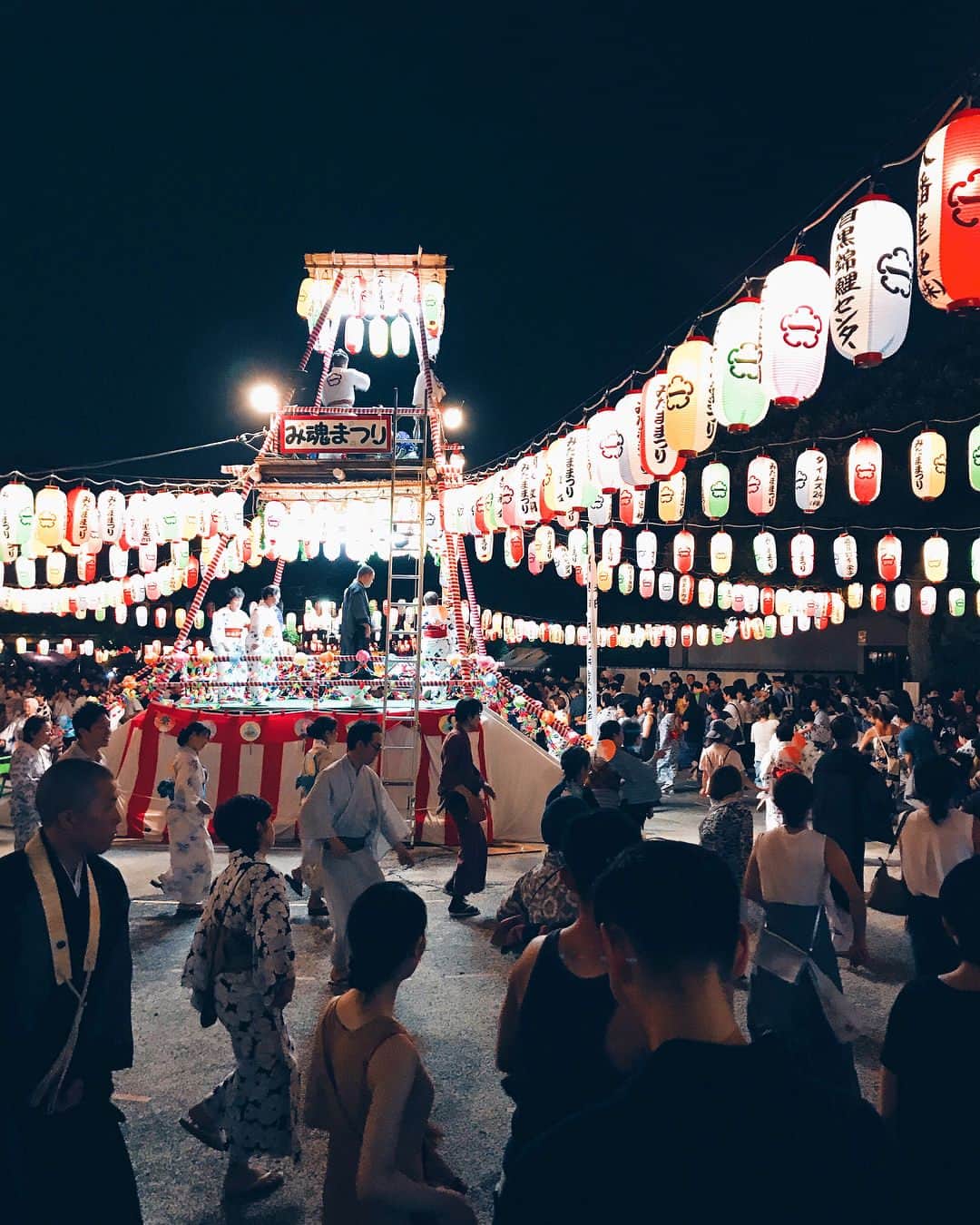 小塚源太のインスタグラム：「🏮👺🏮👺 今年初の浴衣で夏ぽいこととか✌🏽w/ @ken5berlin  #Bondance #Yutenji #Tokyo」