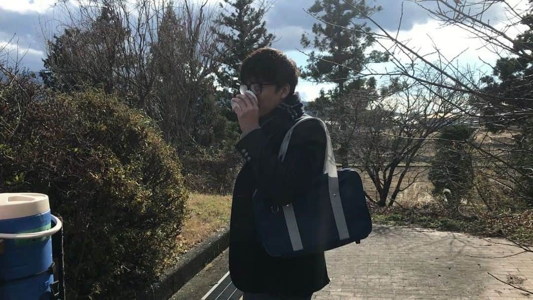 伊藤健太郎のインスタグラム：「『覚悟はいいかそこの女子。』第4話 TBS 7/17(火)25:30〜‬ . メガネ、クモル . @aoao_tt_  #aoao  #伊藤健太郎  #覚悟はいいかそこの女子  #birthdaycharity  #G健太郎  #写真展  #改めまして伊藤健太郎です  #ルームロンダリング  #デメキン  #健太郎ANN0  #ムビふぁぼ  #ドライブヘッド  #シンカリオン  #コーヒーが冷めないうちに  #今日から俺は  #ういらぶ  #アシガール  #若君」