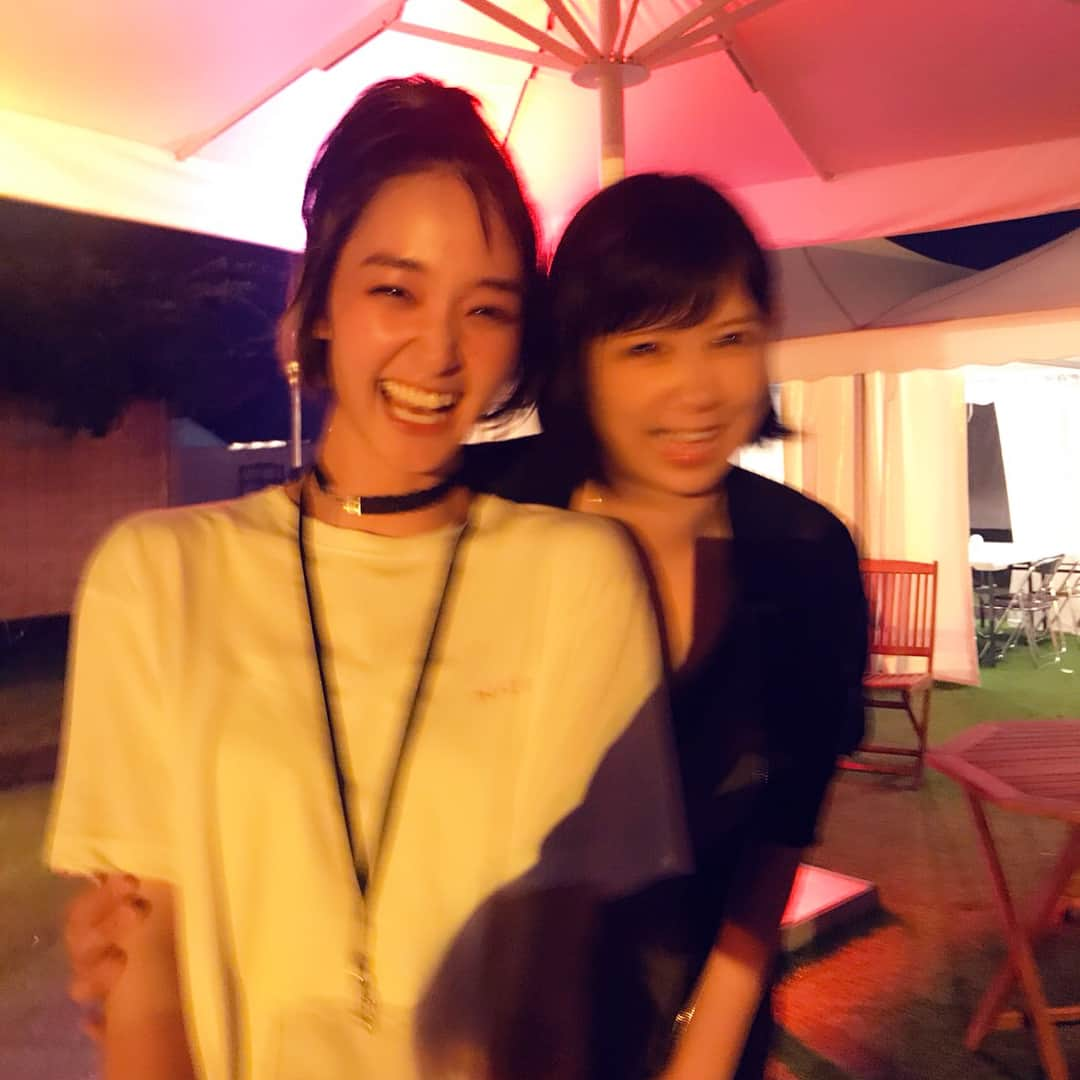 絢香さんのインスタグラム写真 - (絢香Instagram)「ap bank fes'18 剛力彩芽ちゃんとバッタリ😊 武道館ぶりの再会、嬉しかったな✨ #いつ会っても可愛い #剛力彩芽 ちゃん #apbankfes」7月18日 21時31分 - ayaka_official_jp