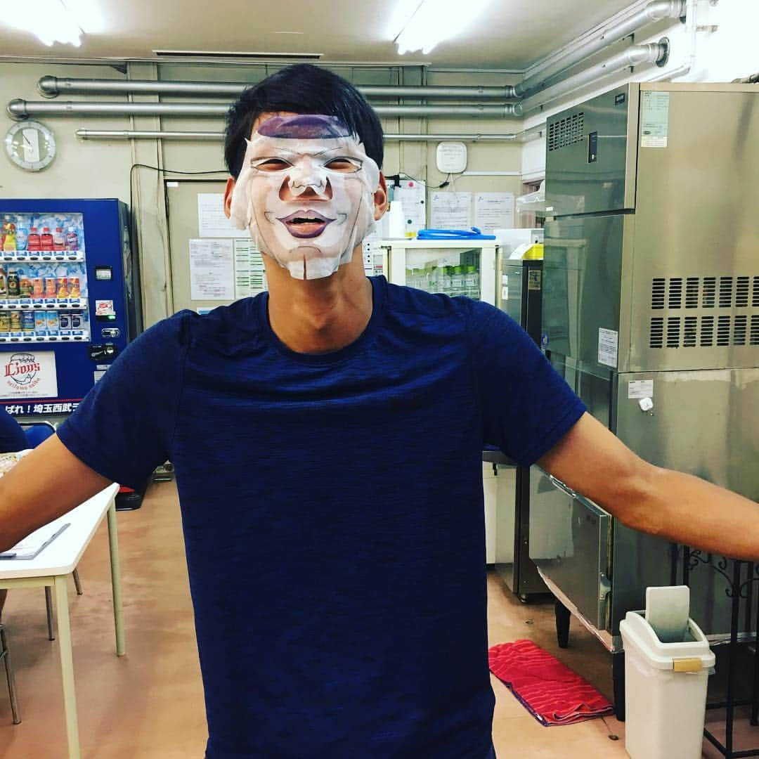 鈴木将平さんのインスタグラム写真 - (鈴木将平Instagram)「ここで問題。 この完成度の低いフリーザ様は誰でしょうか？🤣 体型でわかるかな？ #完成度#低い#フリーザ様#こわい」7月18日 22時58分 - shohei_s46