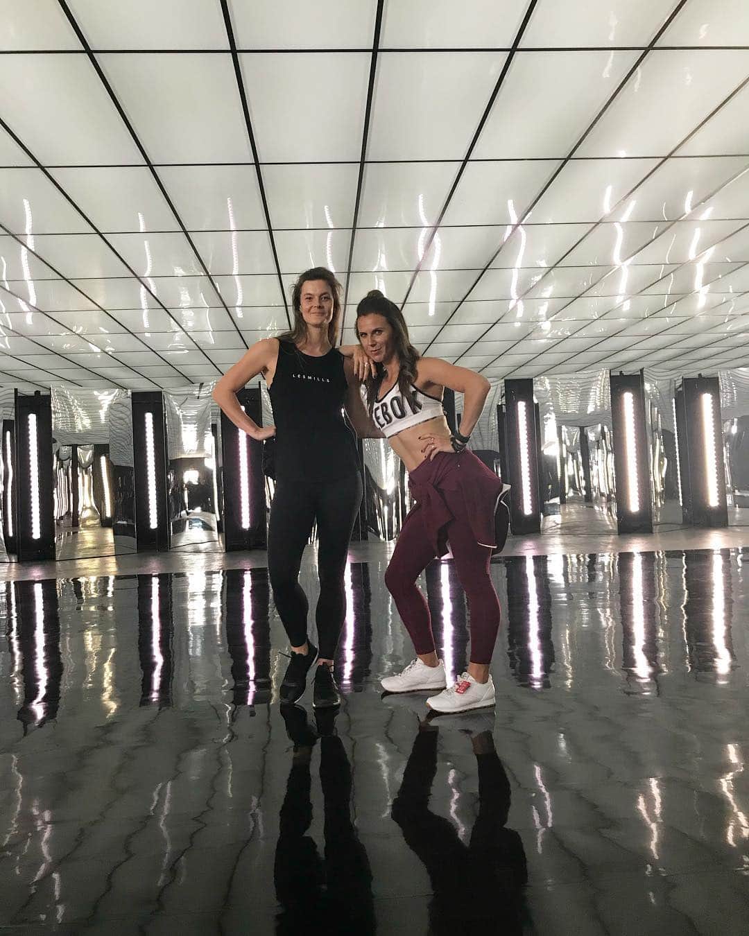 Zoe Ballantyneのインスタグラム：「What an epic day in LA shooting a BODYJAM dance workout with @nina, @reebok, @lesmills & this badassss @rachael_newsham! Love my job. 💃🏽💃🏽💃🏽」