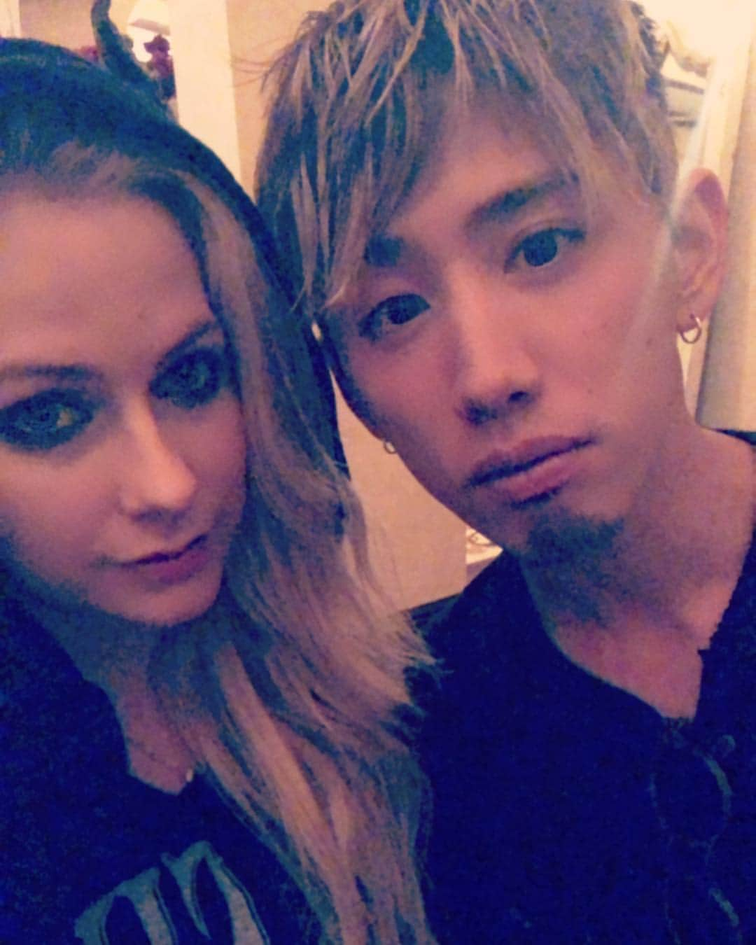 Taka さんのインスタグラム写真 - (Taka Instagram)「It was so much fun！！！！ @avrillavigne #candianfamily」7月19日 13時00分 - 10969taka