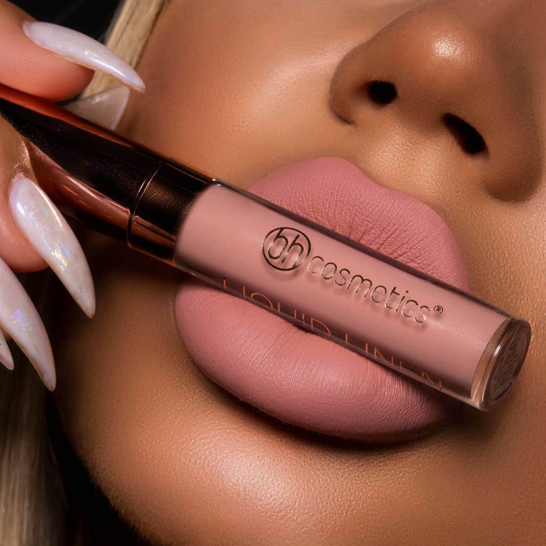 BH Cosmeticsさんのインスタグラム写真 - (BH CosmeticsInstagram)「All class with a side of sass!💁 Our stunning model is a timeless beauty with our Liquid Linen collection in the shade Martha. Build and layer every gorgeous hue to lavish your lips like never before - and add a FREE Waterproof Lip Liner with the purchase of any lippie!💋 SHOP: www.bhcosmetics.com  Model: @anastasiasupernova MUA:@elizabethsuj Photographer:@snapsstudio . . . . . #makeup #makeuplooks #lipstick #liquidlipstick #longlastinglipstick #lipcolor #pinklips #pinklipstick #lipstickcollection #bhcosmetics�」7月20日 2時12分 - bhcosmetics