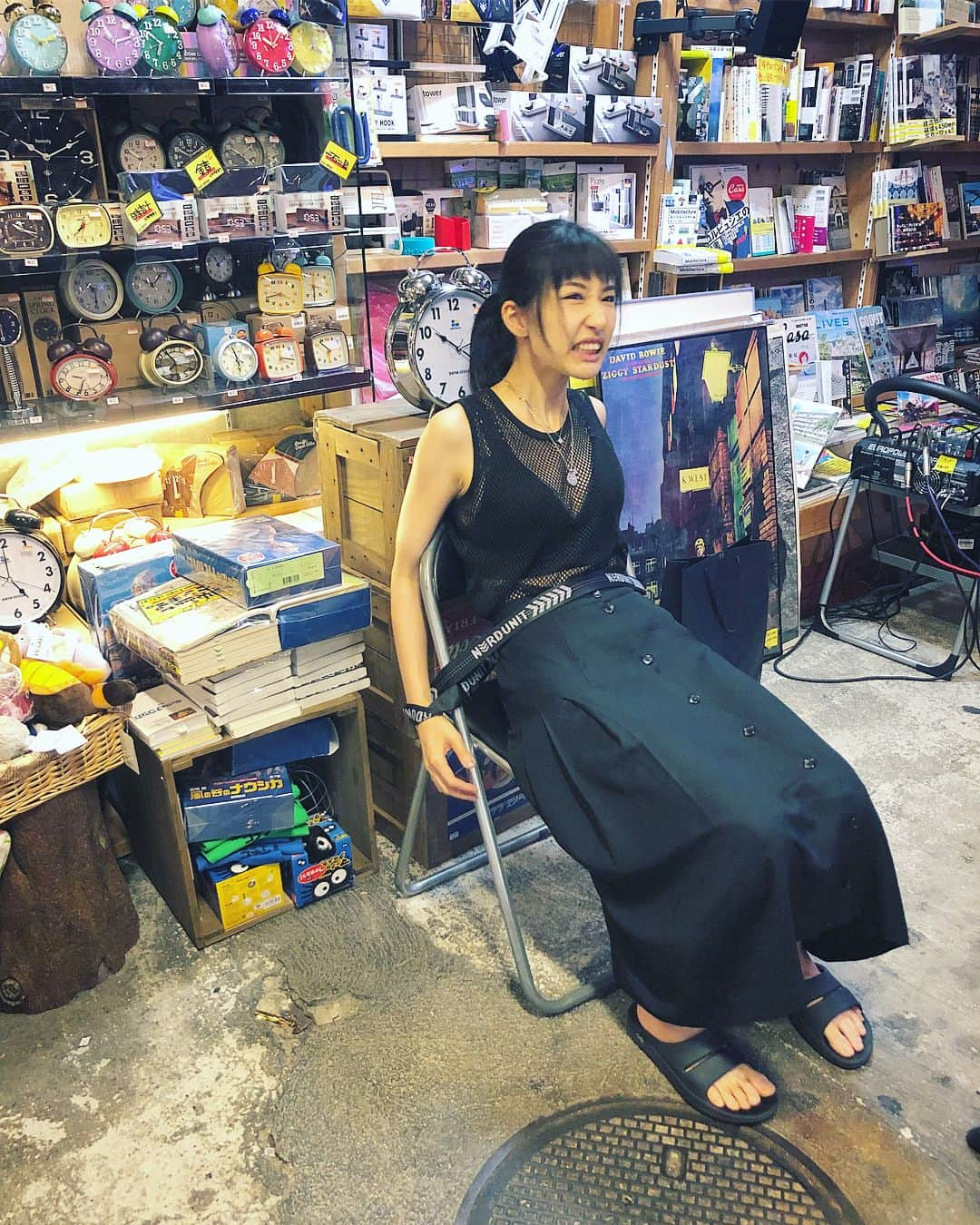 中嶋イッキュウさんのインスタグラム写真 - (中嶋イッキュウInstagram)「#ootd #足取れた #足取れootd #オシャレ #足痛い #ネイマール #identityv @monki  @nerdunit  @nerdunit_japan  @oofos  @oofos.jp  @rosejapon  @rose_shimokitazawa #Pの履いてたサンダル #見つけてすぐ買った #はず #めちゃよい」7月19日 18時13分 - ikkyu193