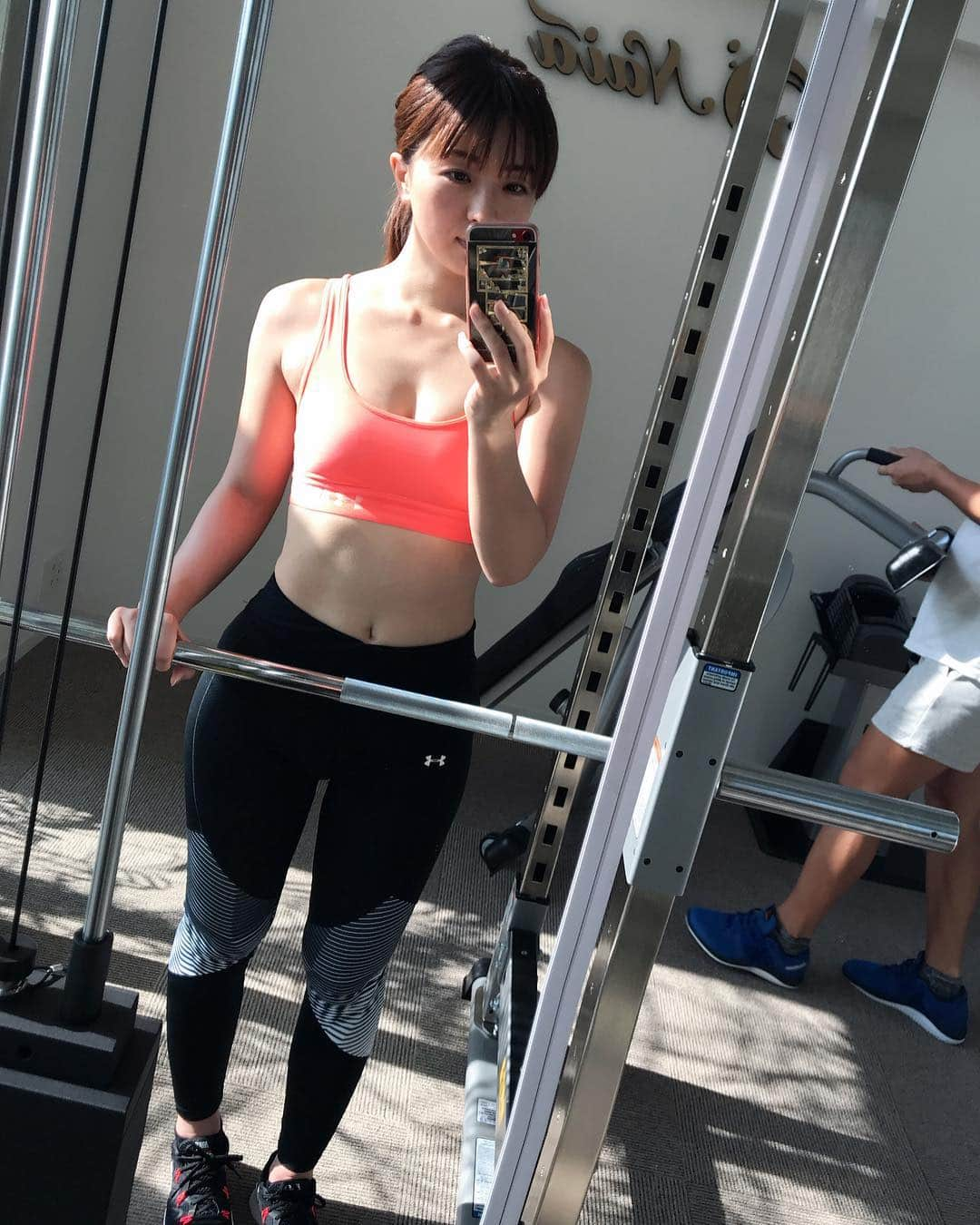 祥子さんのインスタグラム写真 - (祥子Instagram)「🏋️‍♀️ ＊ 今日もナイア(@naia__gym )でトレーニング🔥 ＊ 太陽の光を浴びながら、 せっせとBODYMAKE🏋️‍♀️💨 ＊ #トレーニング  #パーソナルトレーニング  #ジム  #プライベートジム  #くびれ  #美尻  #ヒップアップ  #bodymake #gym #カラダ作り #食事  #健康 #筋トレ  #目標があるとさらに頑張れる」7月19日 22時02分 - sho_ko.0413