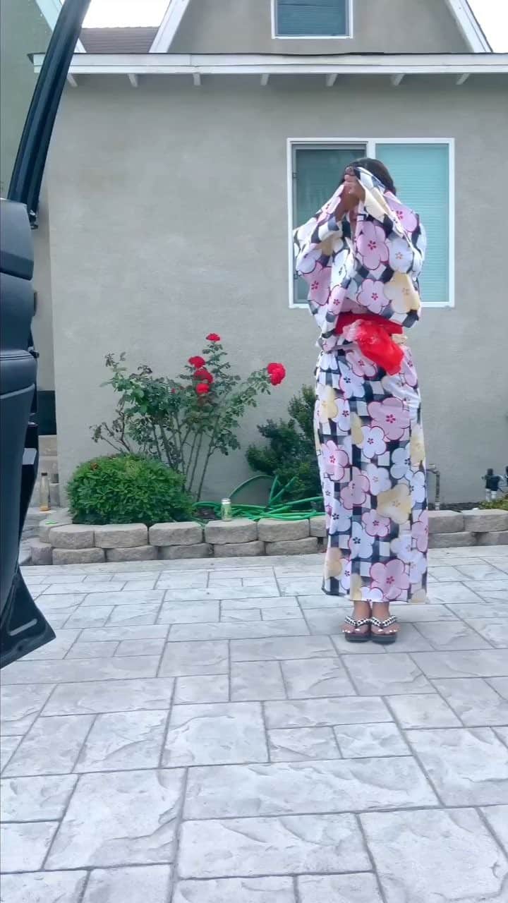 ユリサのインスタグラム：「NGシーン付き。笑」