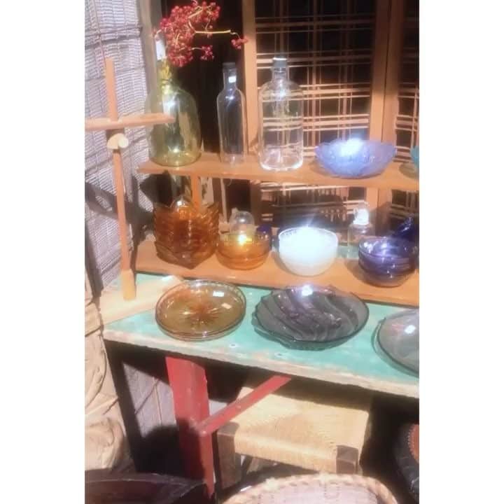 吉祥寺PARCOのインスタグラム：「≋≋ COLABO ≋≋ . 1F TURN the TABLE（公園通り沿い）にて、 期間限定オープン⌛️🌿 . 7/21(土)〜7/30(月). ※ 営業時間：11:00〜19:00. . 煌めくアンティーク雑貨にうっとりしてしまいますねえ… 珍しい古道具もあったりして、 掘り出し物を見つけるのがたのしいです！ . 10日間の期間限定オープンなので、 皆さまぜひいらしてください！ . 眺めたり手に取るだけでしあわせな気持ちになります☺️」