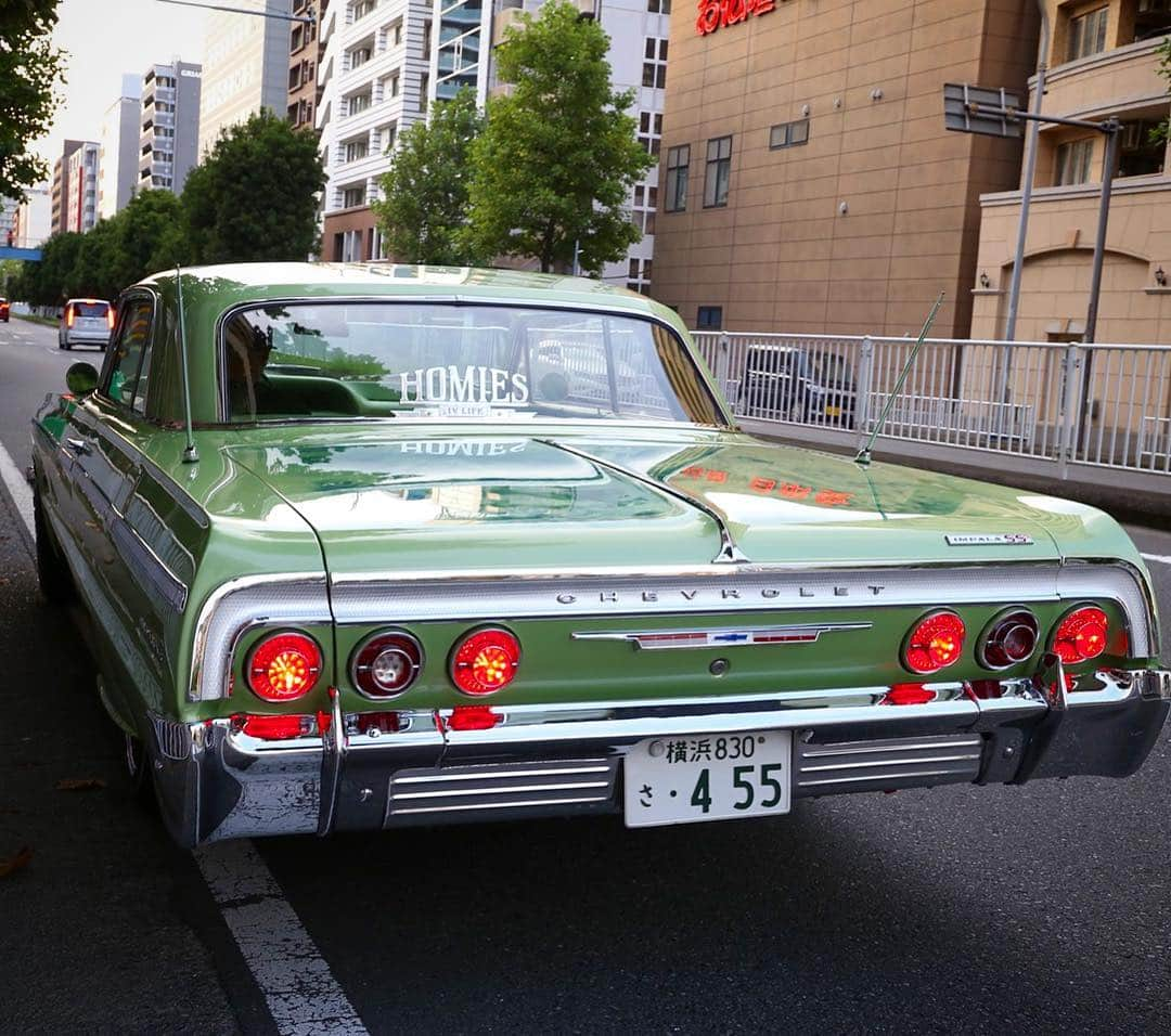 Kayzabroさんのインスタグラム写真 - (KayzabroInstagram)「久しぶりに今夜は湘南に繰り出すか😎 #impala #1964 #homiescc #wwgreeen #myride」7月21日 19時47分 - kayzabro_ds455