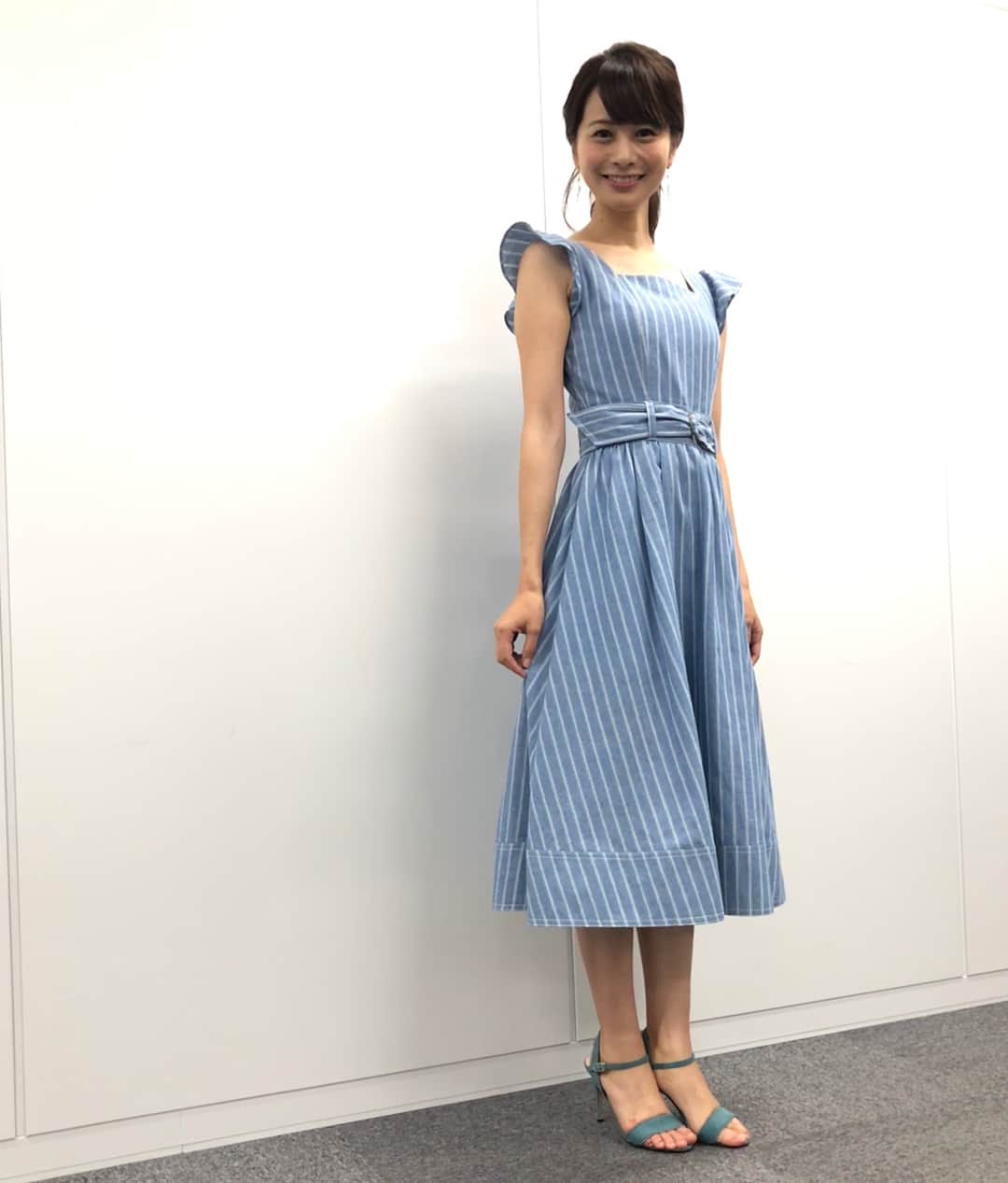 高見侑里さんのインスタグラム写真 - (高見侑里Instagram)「◡̈♥︎ BS11の衣装は ワンピース…#dazzlin ピアス…#imac サンダル…#CHARLESKEITH * 2018年下半期、ようやく当たりました！ #アードラー の単複🏇✧」7月21日 22時10分 - yuri_takami_official
