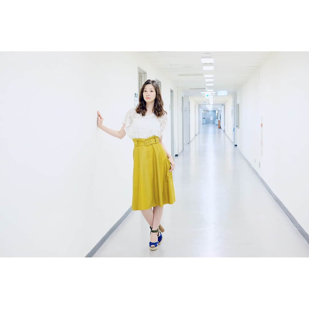 足立梨花さんのインスタグラム写真 - (足立梨花Instagram)「土スタ👗 #lois_crayon @lois_crayon_official」7月21日 23時02分 - adacchee