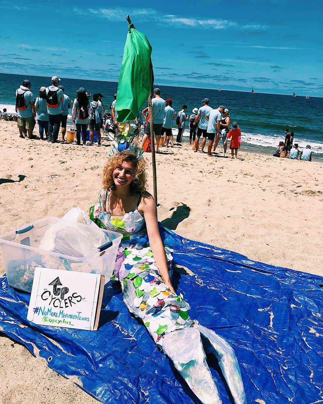 ローラさんのインスタグラム写真 - (ローラInstagram)「Beach Clean up Today!😆🌎🧤」7月22日 9時59分 - rolaofficial