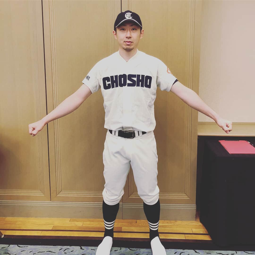 金子千尋さんのインスタグラム写真 - (金子千尋Instagram)「日本プロ野球選手会⚾︎ 第100回全国高等学校野球選手権記念大会応援企画⚾︎ ． #高校野球は僕らの原点だ #夏の甲子園100回大会 #日本プロ野球選手会 ． #県立長野商業高校 #長野商業 #長商 #CHOSHO ． #ユニフォーム #当時と若干変わってる #襟が付いてる #帽子もちょっと丸くなってる #顔は元々丸い... ． #当時はまぁガリガリ... ． #今年35歳になるって言うのに #高校時代のユニフォームは #なかなかキビシィ #約17年ぶり」7月22日 12時09分 - kanekochihiro_official