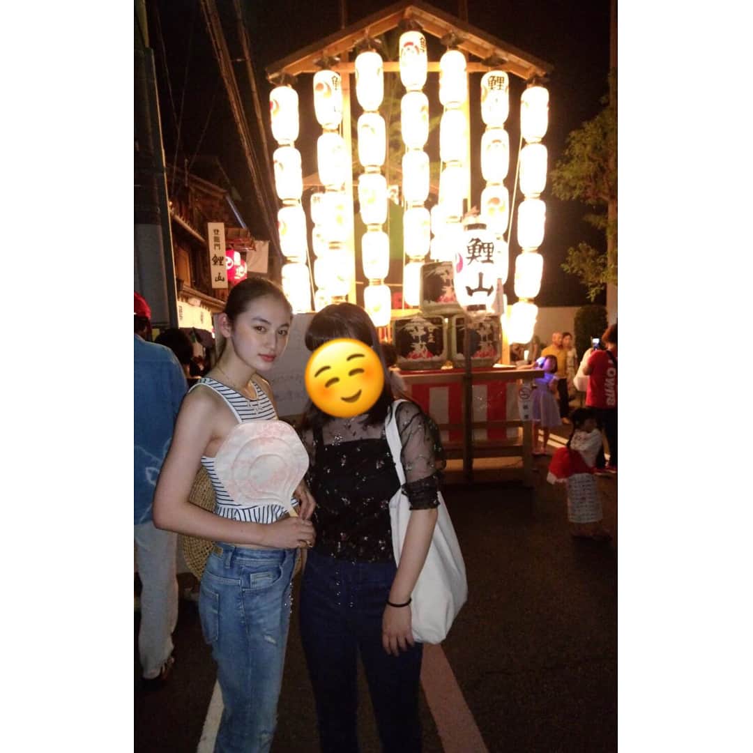 八木莉可子さんのインスタグラム写真 - (八木莉可子Instagram)「今年も、祇園祭行ってきました🏃‍♀️ 久しぶりのゆっくり出来る1日で、 久しぶりの友達とも会えて、 幸せがじわじわくる1日でした。笑 これで、エネルギー注入して、 今日からまた、がんばるぜい💪」7月22日 15時40分 - yagirikaco_official