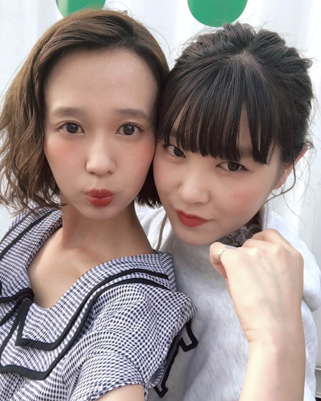 柴田紗希さんのインスタグラム写真 - (柴田紗希Instagram)「しばとしば☺️😎💚 (かき分けヘアは毎回Nドットを使ってるよ)」7月22日 17時22分 - shibasaaki