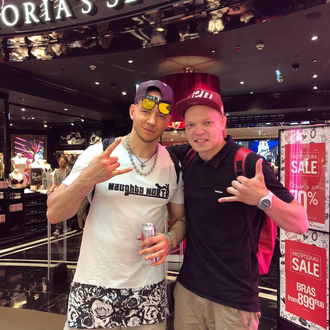 _disop_のインスタグラム：「Это дигиди д-ра ГО !!!」