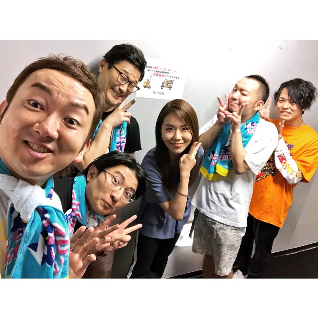 のインスタグラム：「少し前ですが。だーいすきな #劇団スカッシュ さんの舞台「joke」、観劇してきました。YouTubeではたくさん見ていた兄さん方、目の前で見た方が100倍カッケーっす！今日で終わりだったみたい。お疲れ様でした🙇‍♀️」