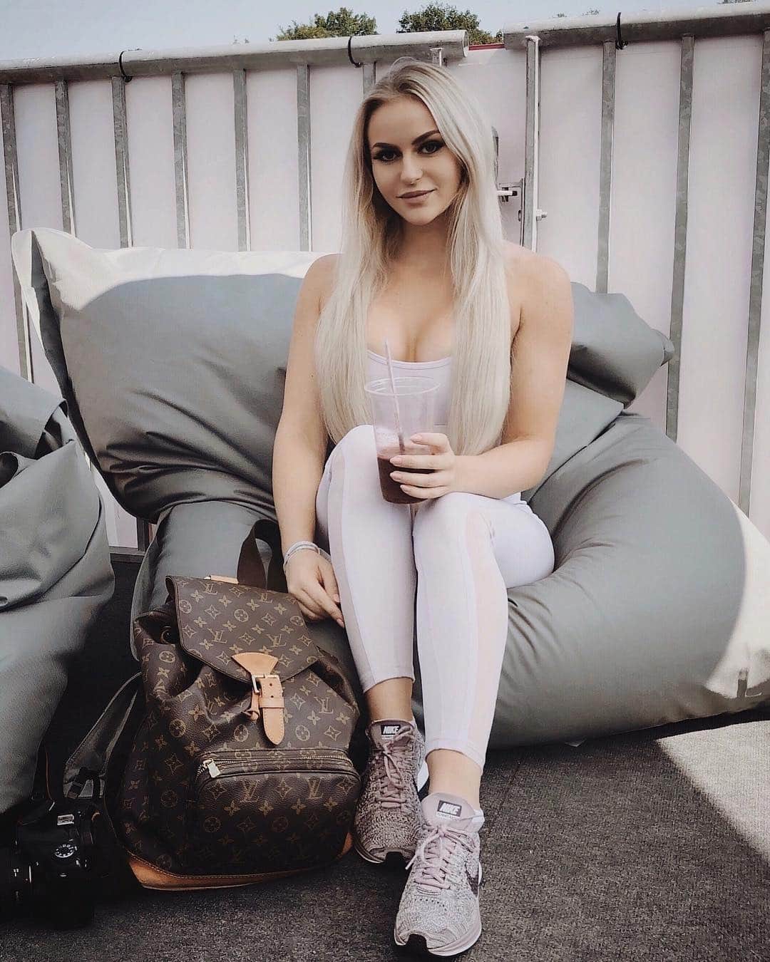 Anna Nyströmのインスタグラム：「☺️💗」