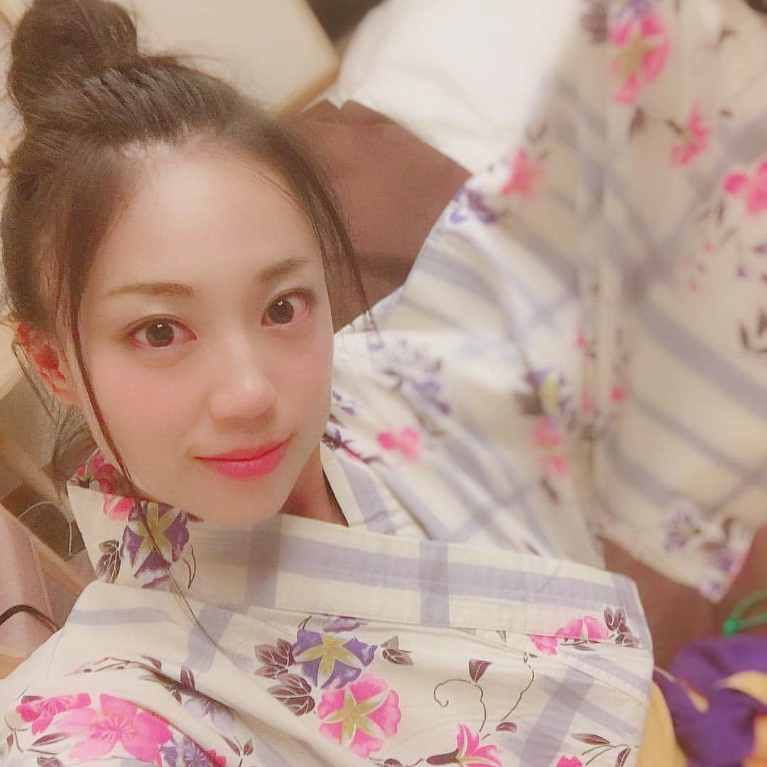 高瀬みゆきさんのインスタグラム写真 - (高瀬みゆきInstagram)「浴衣姿(*´︶`*) #yukata  #japan  #お団子ヘア  #夏 #summer」7月23日 14時30分 - myuki3114