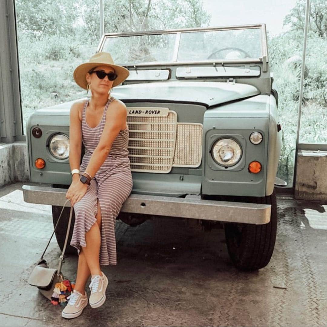 C&Cカリフォルニアのインスタグラム：「cali vibes from a cali girl 💓💓 #candccalifornia via @common.californian」