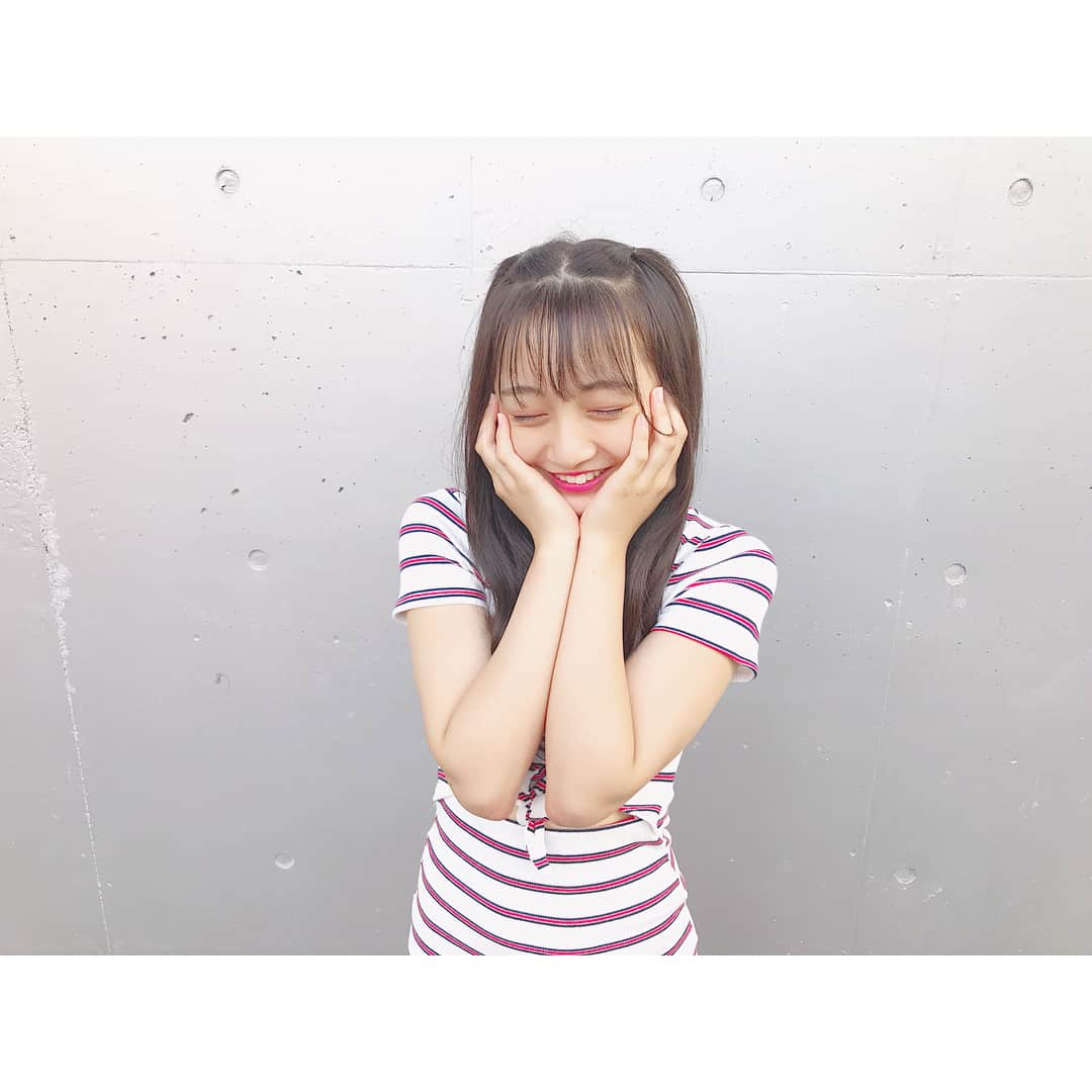 山本彩加さんのインスタグラム写真 - (山本彩加Instagram)「オルチャンヘアーにしてみたよ💜💗 めっちゃ簡単だから真似してね（*＾-＾*） この夏は、 #シースルーバング 💕✨」7月23日 10時54分 - ayaka48_yanyan