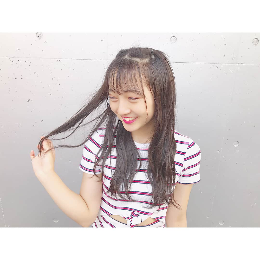 山本彩加さんのインスタグラム写真 - (山本彩加Instagram)「オルチャンヘアーにしてみたよ💜💗 めっちゃ簡単だから真似してね（*＾-＾*） この夏は、 #シースルーバング 💕✨」7月23日 10時54分 - ayaka48_yanyan