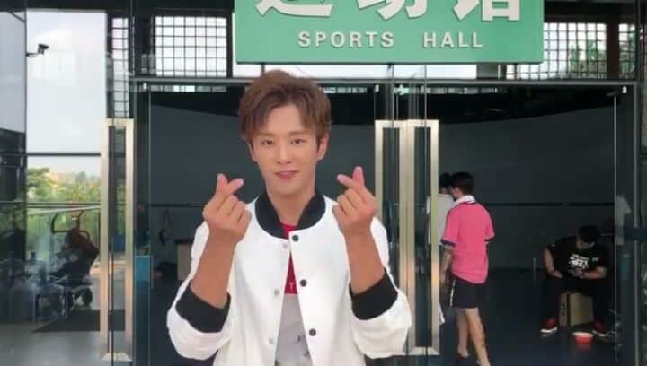UNIQ（ユニーク）のインスタグラム：「[VOD ] 🎀문한의 메시지 도착🎀 #유니크 #UNIQ #문한 #WENHAN」