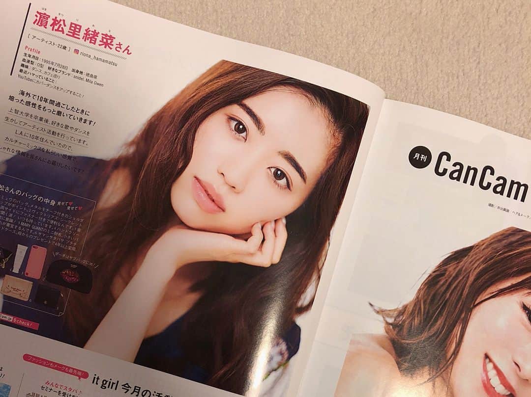 濵松里緒菜さんのインスタグラム写真 - (濵松里緒菜Instagram)「* * * 本日発売！ 9月号のCanCamに載せていただいています😊 * ずっと憧れのCanCamでit girlとして活動できるのはとても嬉しいです♥️ * これから私らしく頑張っていきたいと思いますので、よろしくお願いします✨ * * 皆さんもぜひCanCam 9月号をチェックしてくださいね☺️ * * #cancam #itgirl #cancamitgirl #fashion #magazine #おしゃれ #かわいい #ファッション #濵松里緒菜」7月23日 11時13分 - rionaaah
