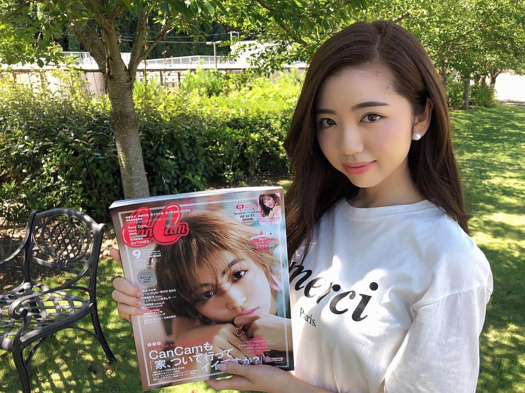 濵松里緒菜のインスタグラム：「* * * 本日発売！ 9月号のCanCamに載せていただいています😊 * ずっと憧れのCanCamでit girlとして活動できるのはとても嬉しいです♥️ * これから私らしく頑張っていきたいと思いますので、よろしくお願いします✨ * * 皆さんもぜひCanCam 9月号をチェックしてくださいね☺️ * * #cancam #itgirl #cancamitgirl #fashion #magazine #おしゃれ #かわいい #ファッション #濵松里緒菜」
