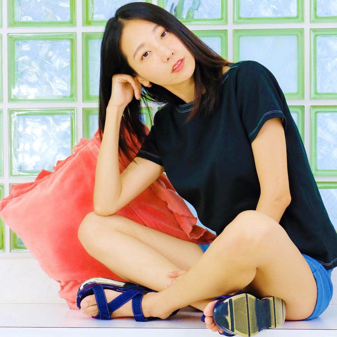 大塚びるさんのインスタグラム写真 - (大塚びるInstagram)「あっつ！ 都内は40度超え？！ #summer #hot #japan #follow #followme #photo #love #cute #sexy #코디 #패션스타그램 #일상 #오늘 #팔로우 #데일리록 #夏 #167cm #style #fashion #nostalgia #simple」7月23日 16時08分 - biru_o