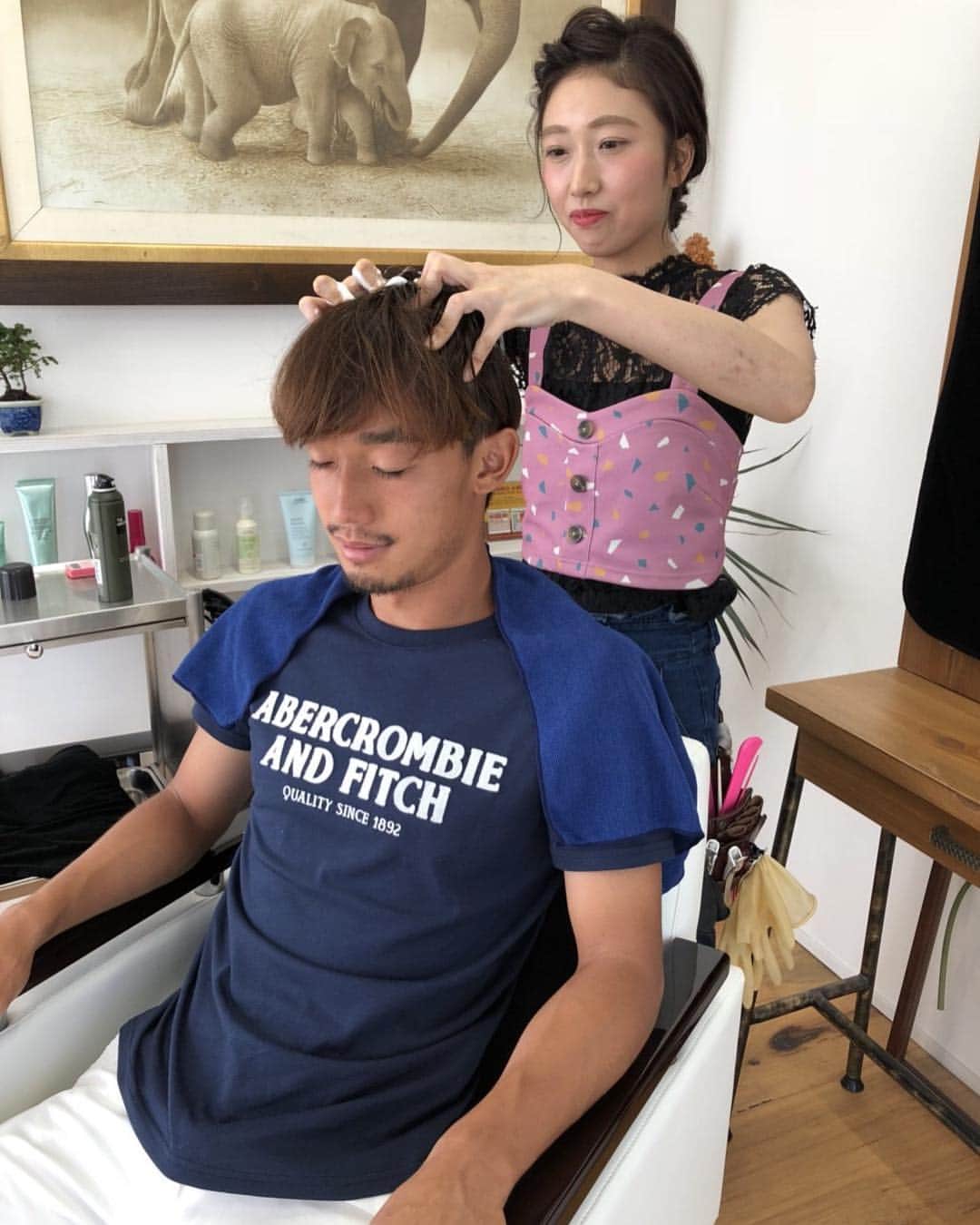 堀米勇輝のインスタグラム：「CHARMEのヘッドスパ！ 最高に気持ち良いです！ 皆さんも是非！  #血行促進 #腸の活動も活発に」