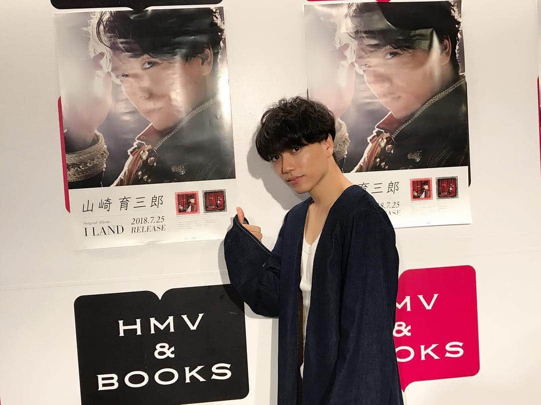 山崎育三郎さんのインスタグラム写真 - (山崎育三郎Instagram)「福岡一日キャンペーン、無事に終わりました。  もっといたかったー！ 必ず帰ってきます！！ さぁ、今日は何の日？  せーの？  どエライさんっ＾＾」7月23日 20時46分 - ikusaburo_yamazaki