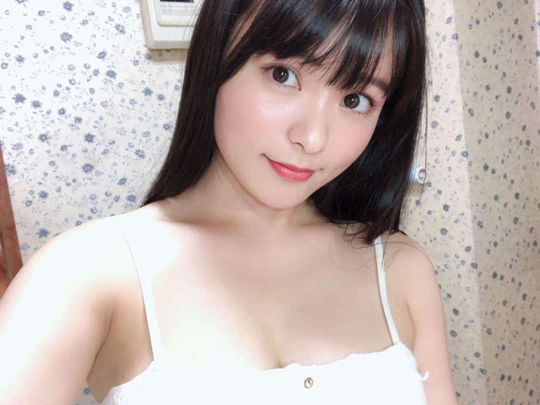 星名美津紀さんのインスタグラム写真 - (星名美津紀Instagram)「✌︎('ω')✌︎#2019カレンダー撮影でした#星名美津紀 #mizukihoshina #japan」7月23日 21時51分 - hoshina_mizuki