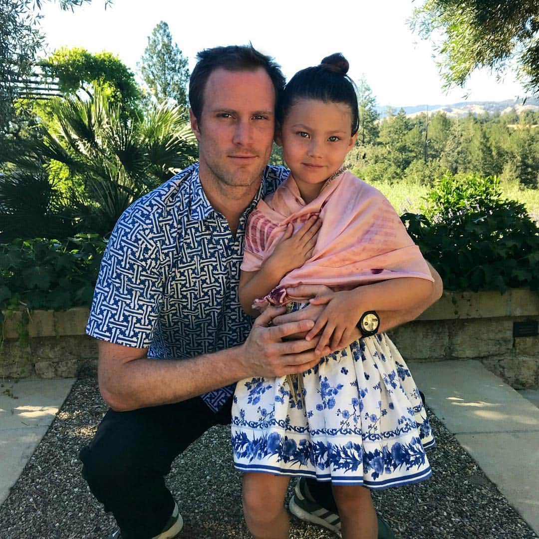 デヴォン青木のインスタグラム：「☀️🌻」