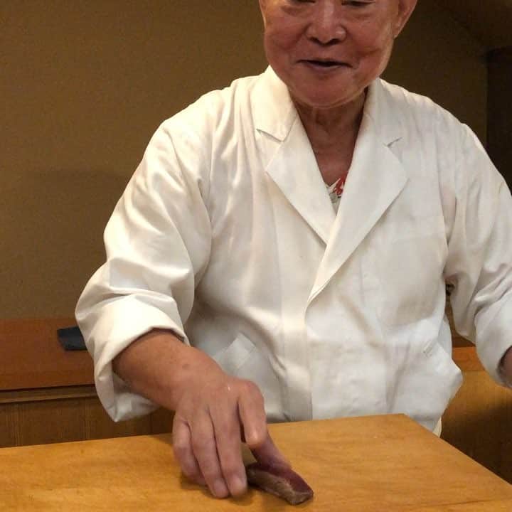 池内ひろ美のインスタグラム：「#寿司の食べ方 #おけいすし」