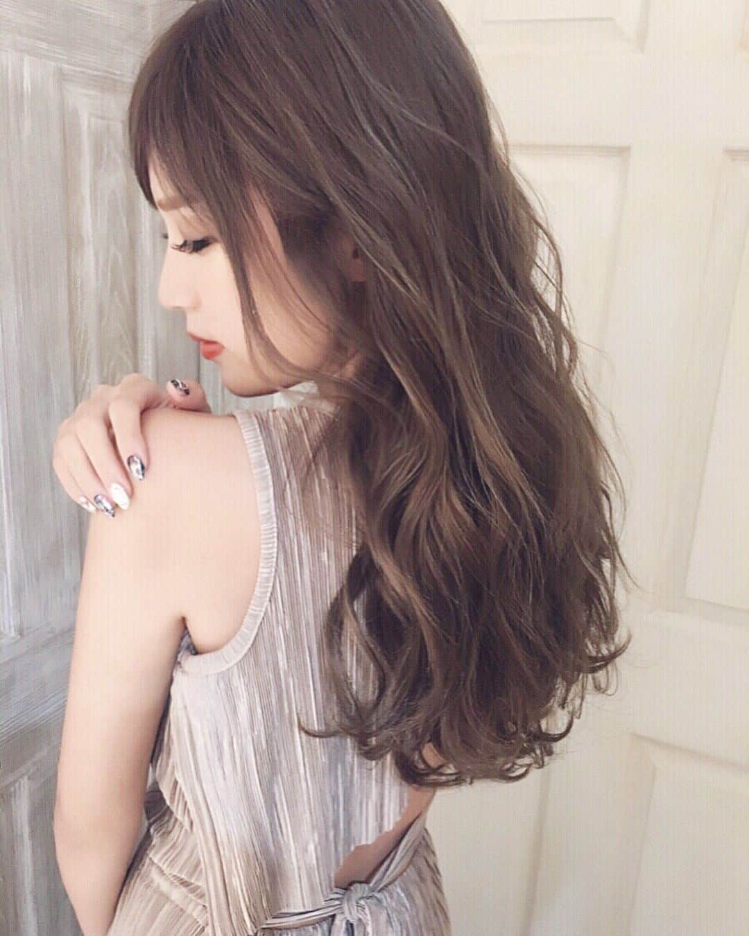 さーぽんさんのインスタグラム写真 - (さーぽんInstagram)「髪色めっちゃいい感じ🙈💋 @hairsalon_elyts  いつもエリーツ✂︎ @elyts_yone ありがとう＼(^^)／ 服は @glamlipsofficial  のだよ❤︎ #エリーツ #elyts #渋谷 #tokioトリートメント」7月24日 22時05分 - rk_27829