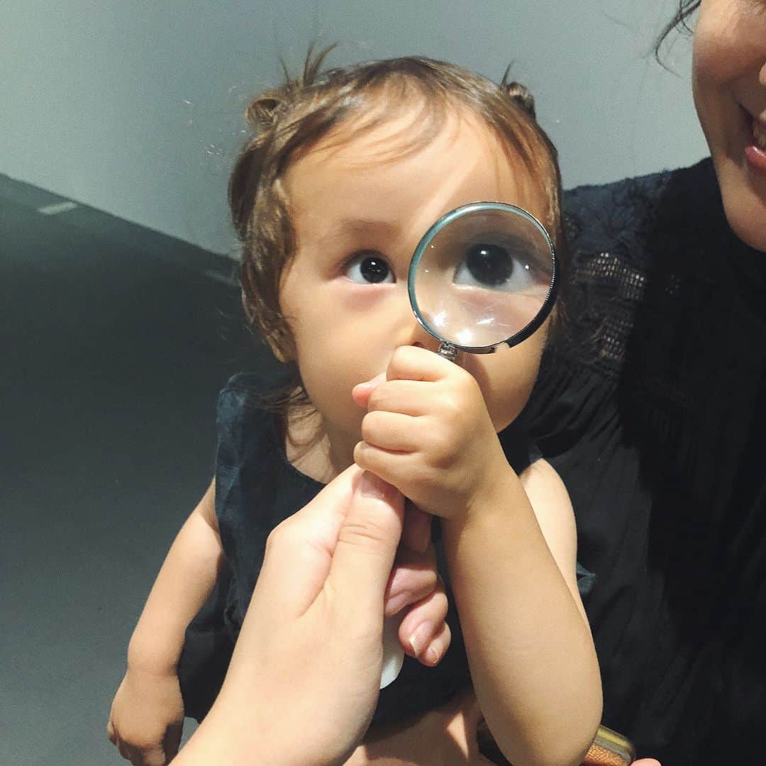 のインスタグラム：「あぁいとしさ、、、 もえちゃんって呼んでくれるようになって涙 #すみれのきもち #梅干しのきもち」