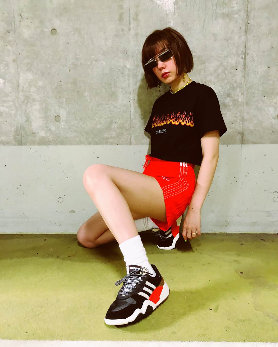 仲里依紗さんのインスタグラム写真 - (仲里依紗Instagram)「shoes & short pants 🔥🔥🔥 @alexanderwangny✖️ @adidasoriginals  sunglasses 🕶✨✨ @miumiu」7月25日 15時32分 - riisa1018naka