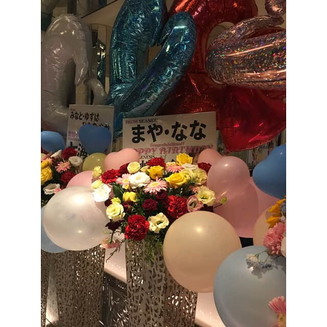 櫻井綾奈さんのインスタグラム写真 - (櫻井綾奈Instagram)「. めちゃくちゃ今更の更新だけど 同じビル3階ジェネシスの ななみちゃんbirthday🎂行ってきた♥️ . お姫様みたいでめっちゃ可愛かった〜！👸🏼 . 仕事抜けて行ったからちょっとしか 居られなかったのが悔しい（′-′ ） . . . #池袋 #ikebukuro #キャバ #キャバクラ #キャバ嬢 #池袋シーサイド #プリンスグループ #ジェネシス #birthday #誕生日 #バースデーイベント #シャンパン #コレ #コレロゼ #ラプンツェル #浜崎七海 #おめでとうございます #シンプルに可愛かった #㊗️ #🎂 #🎉 #🍾 #👸🏼 #instagood #instalike #like4like #l4l」7月25日 17時14分 - mayapan0511