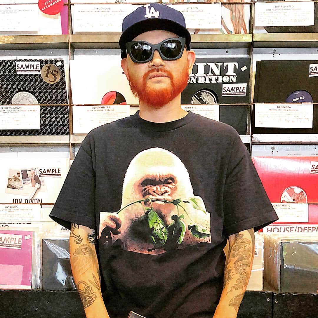 DJ DARUMAのインスタグラム：「🦍🌿どうも僕です  #BasementJaxx」