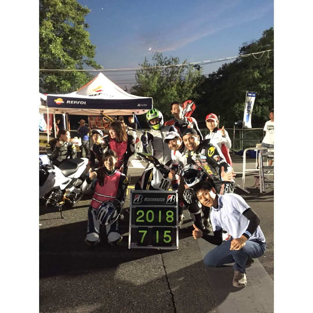 采女華さんのインスタグラム写真 - (采女華Instagram)「7/15-16 レン耐12h チームBSさんから参戦🏍  #バイク #bike #レン耐 #レンタル #耐久 #サーキット #秋ヶ瀬 #12h #honda #grom #grom125 #taichi #arai #BRIDGESTONE #虎 #teamトラ #バイク女子 #バイクモデル #12hのテンション #レース」7月25日 20時14分 - 87uneme