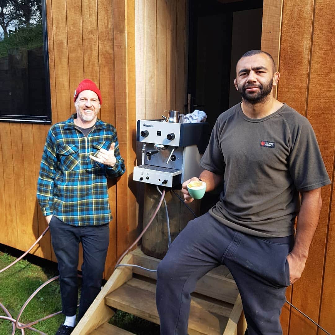のインスタグラム：「Humble as coffee set up with @espressofixnz_machinesti #oua」