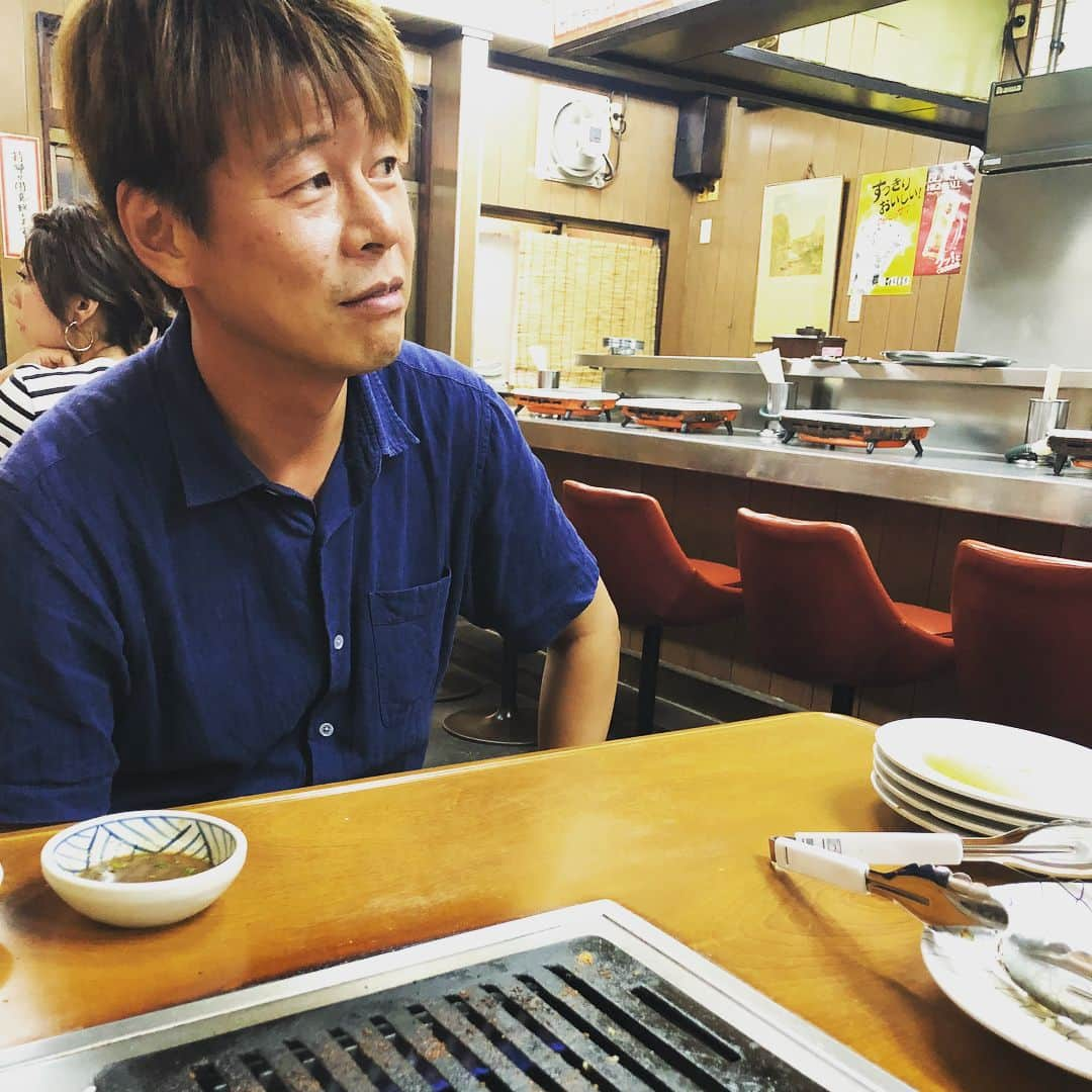 土肥ポン太さんのインスタグラム写真 - (土肥ポン太Instagram)「今晩は、島田秀平さんと焼肉に。途中でロッシーだと気づく。 そんな日もあるよね〜 #ロッシー #土肥ポン太 #なんばグランド花月 #スペシャルコント #次回は8月10日」7月25日 23時37分 - dohi_ponta