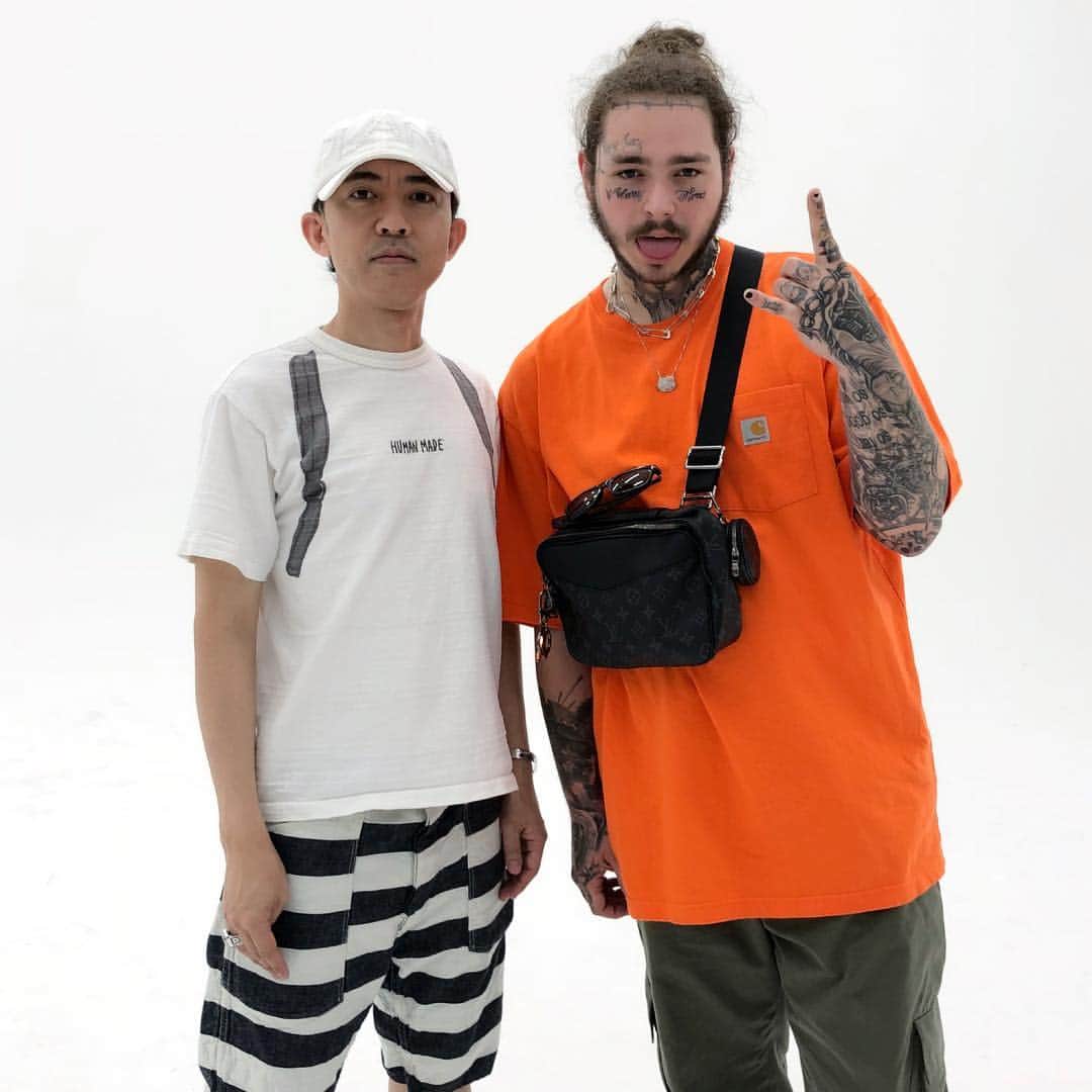 NIGOのインスタグラム：「Welcome to Tokyo 🇯🇵 Thanks for visiting my atelier 🤝」