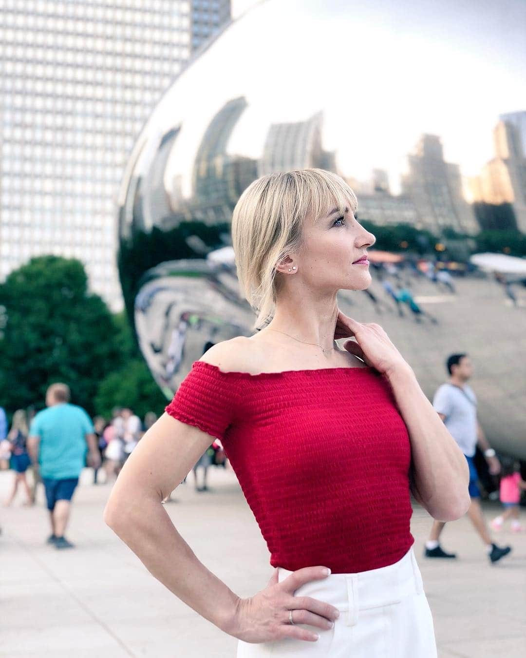 アリオナ・サフチェンコさんのインスタグラム写真 - (アリオナ・サフチェンコInstagram)「City Life 🏙❤️ #Chicago #city #downtown #citygirl」7月27日 1時57分 - aljonasavchenko