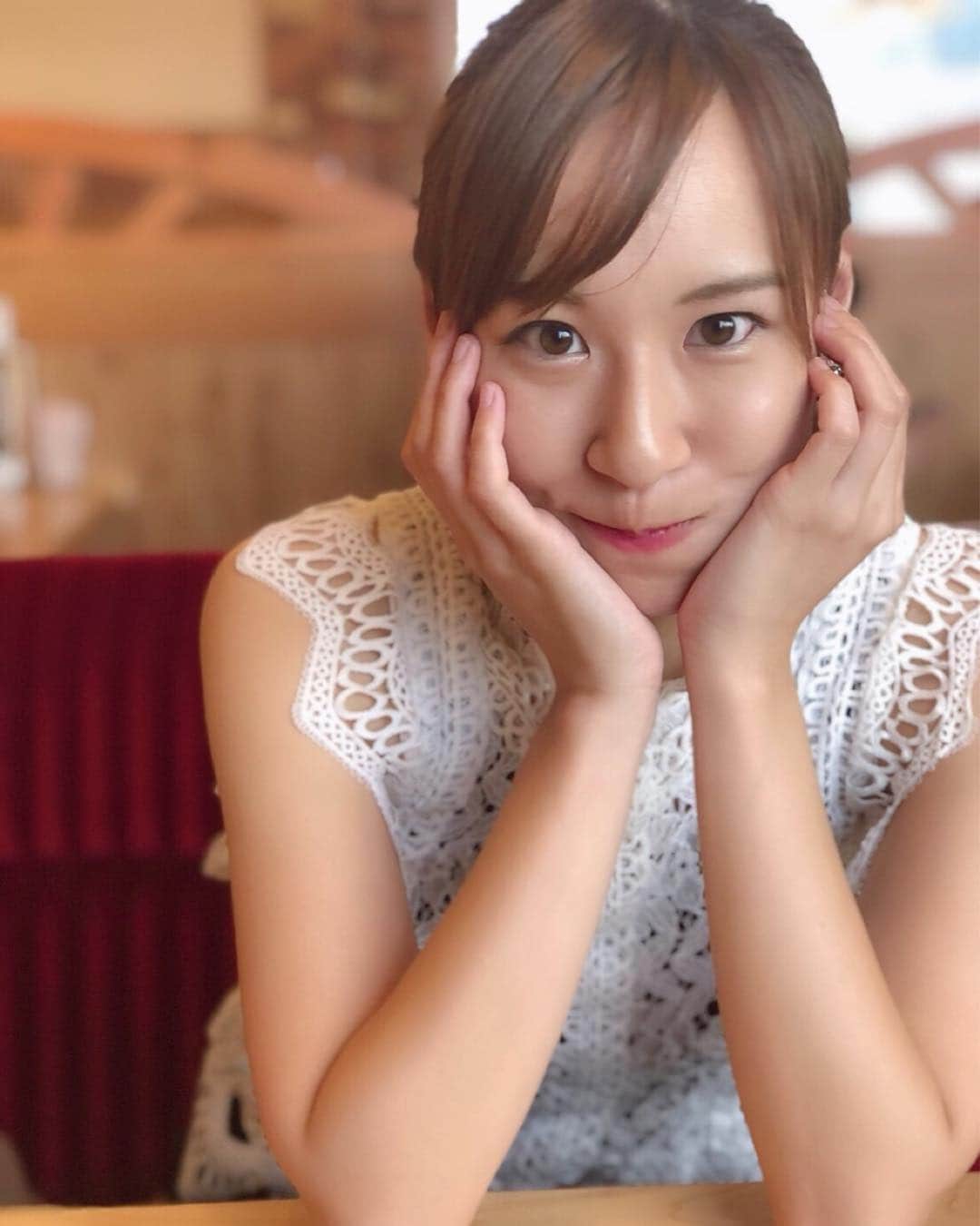 のインスタグラム：「なんだかここ数日、友人と夏休みのようなゆるゆるした毎日を過ごせていて幸せ☺️❤️ 周りにいてくれる人達に感謝の日々です。心のエネルギー満タンになりました！明日からの仕事も笑って頑張ろう！」